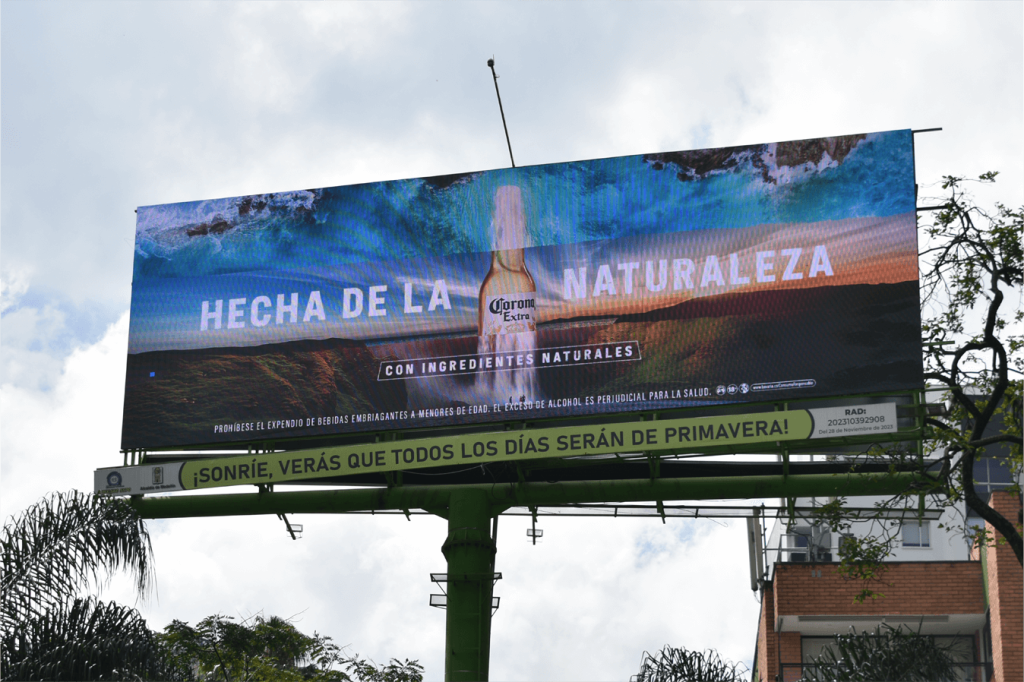 Poblado One Plaza LEDCerveza Corona detalle1